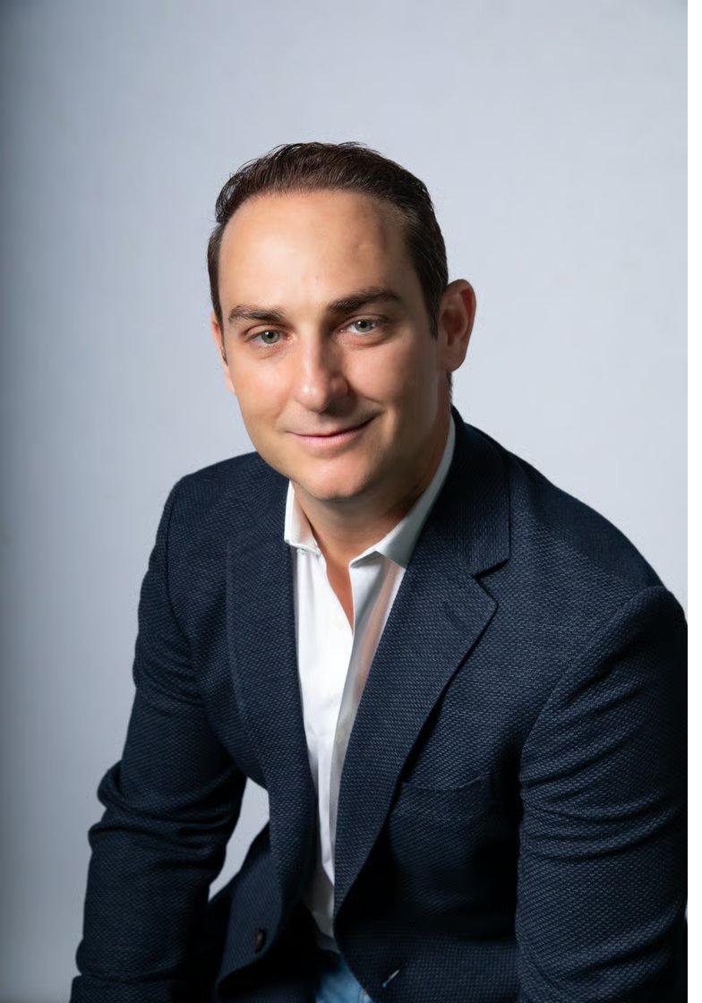 Jonathon Vopinek, Partner